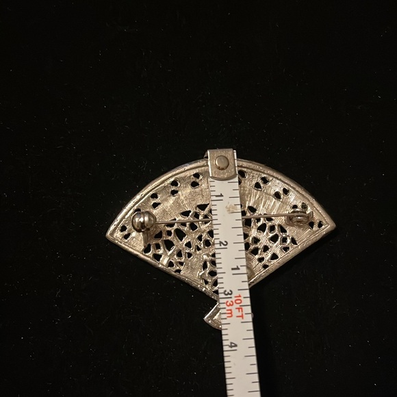 Silver Embedded Design Brooch - Picture 3 of 16